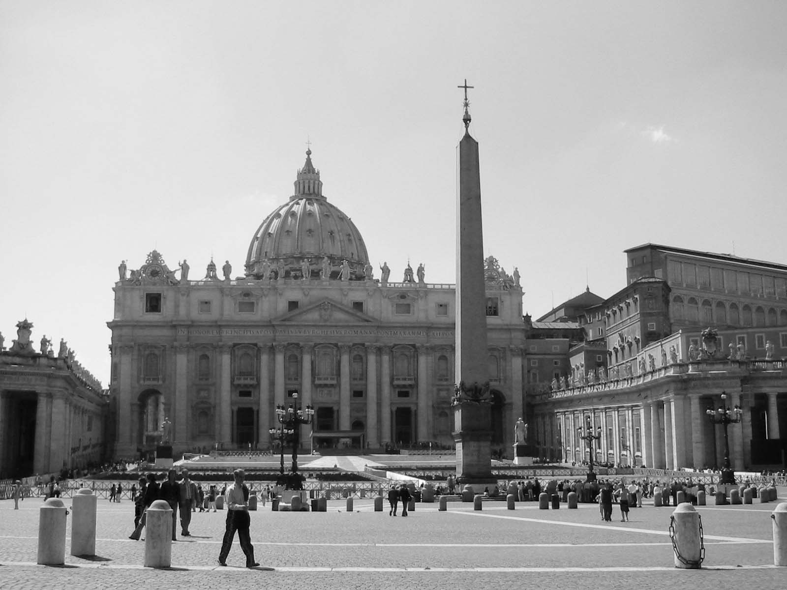 サン・ピエトロ大聖堂　ローマ　イタリア